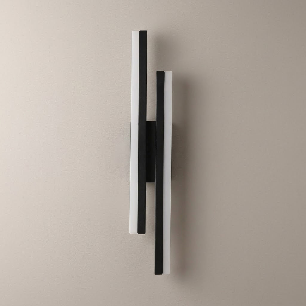 Modern Minimalist Linear Acrylic Wall Sconce