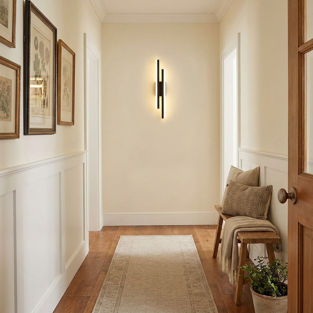 Modern Minimalist Linear Acrylic Wall Sconce