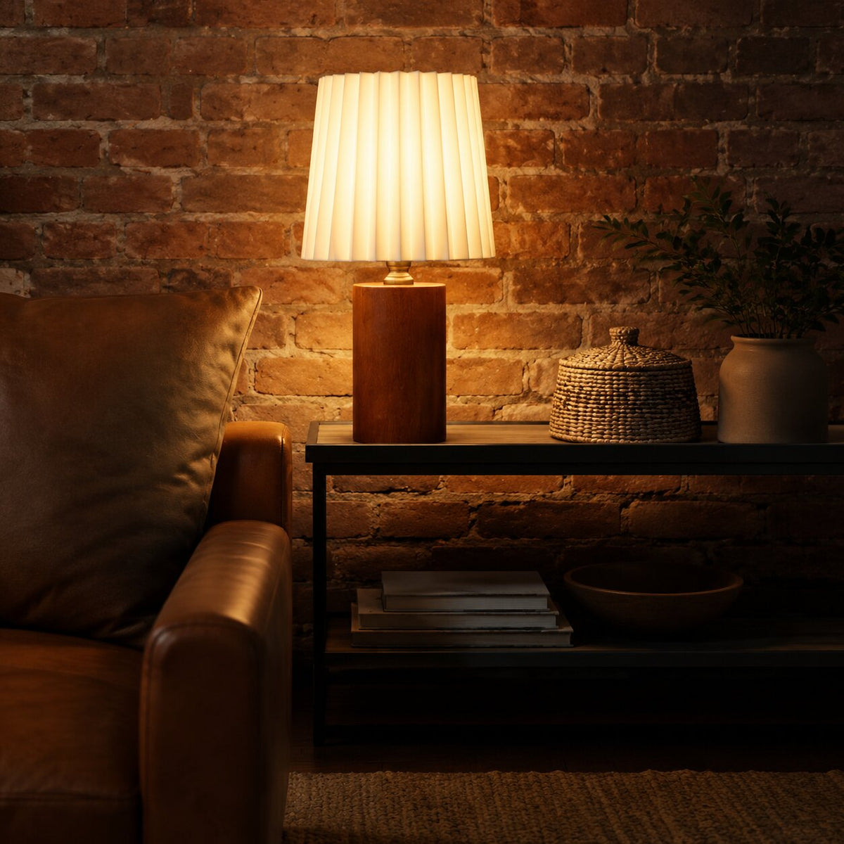 Solid Wood Pleated Table Lamp