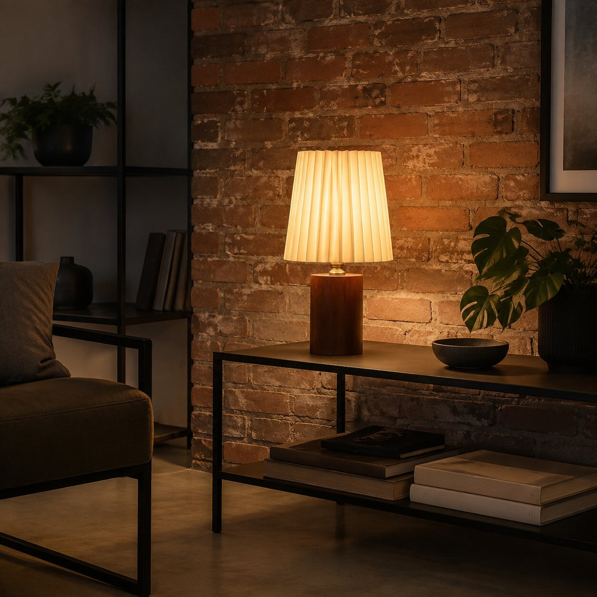 Solid Wood Pleated Table Lamp